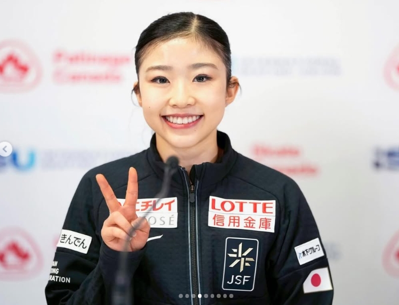 千葉百音選手2025スケートカナダのインタビュー時の写真