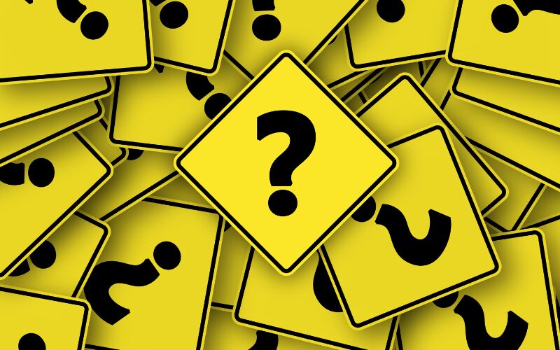 「牛丼」が最適かを考えるはてなマーク