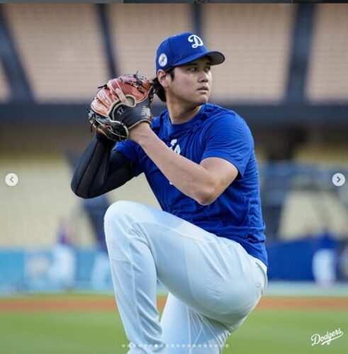 2025年10月12日ドジャースタジアムで練習する大谷翔平