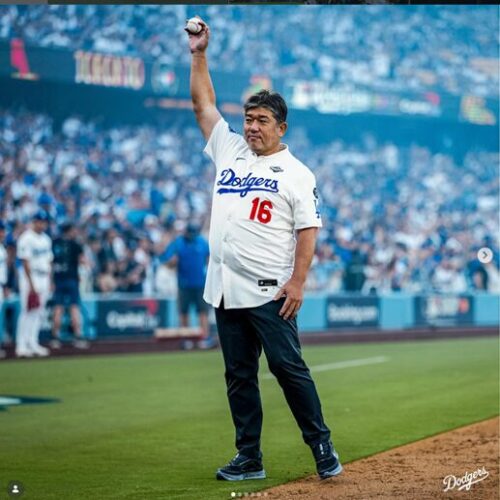 2025年10月29日ワールドシリーズ第3戦のキックオフに登場した野茂英雄